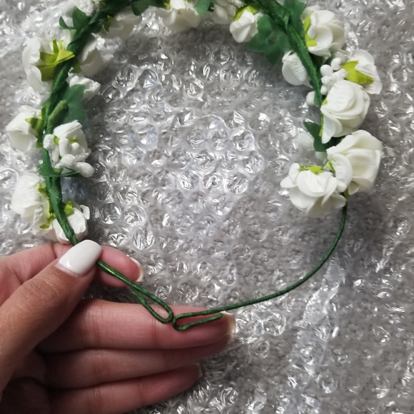 Flower headband - Picture 4 of 4